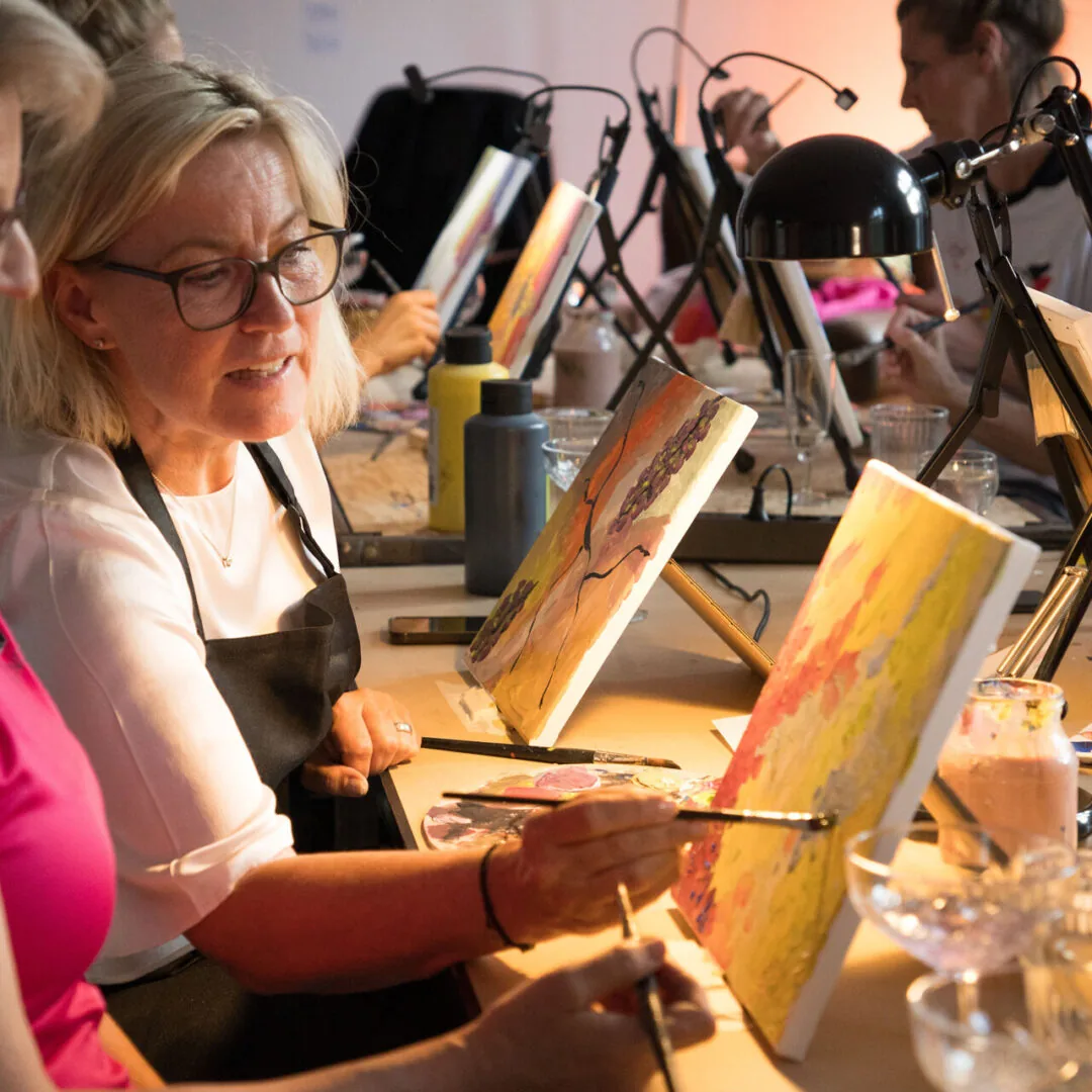 Gold & Colour: A Contemporary Painting Experience
