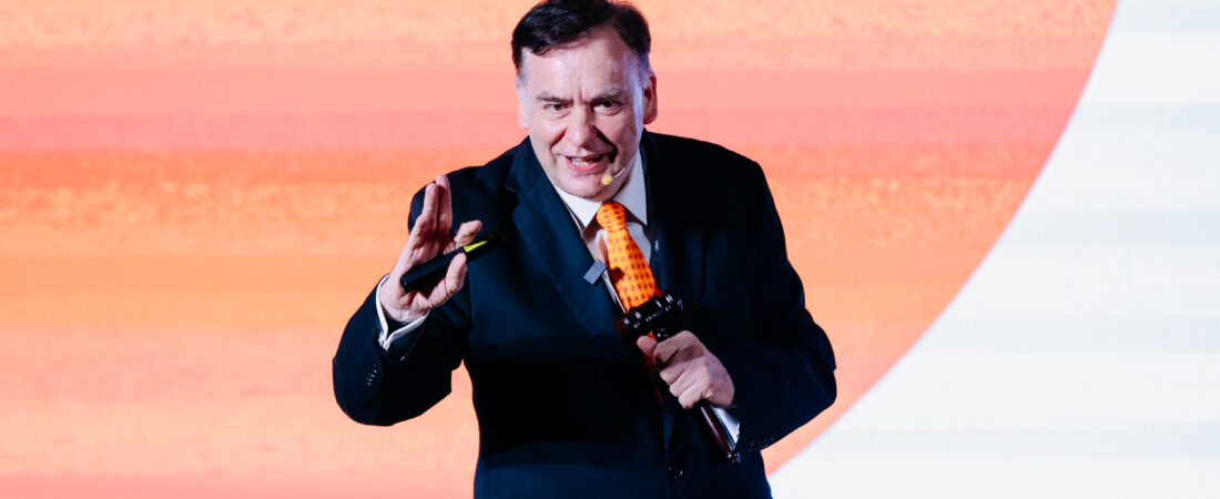 How to Choose a Keynote Speaker for a Company Conference How to Choose a Keynote Speaker for a Company Conference