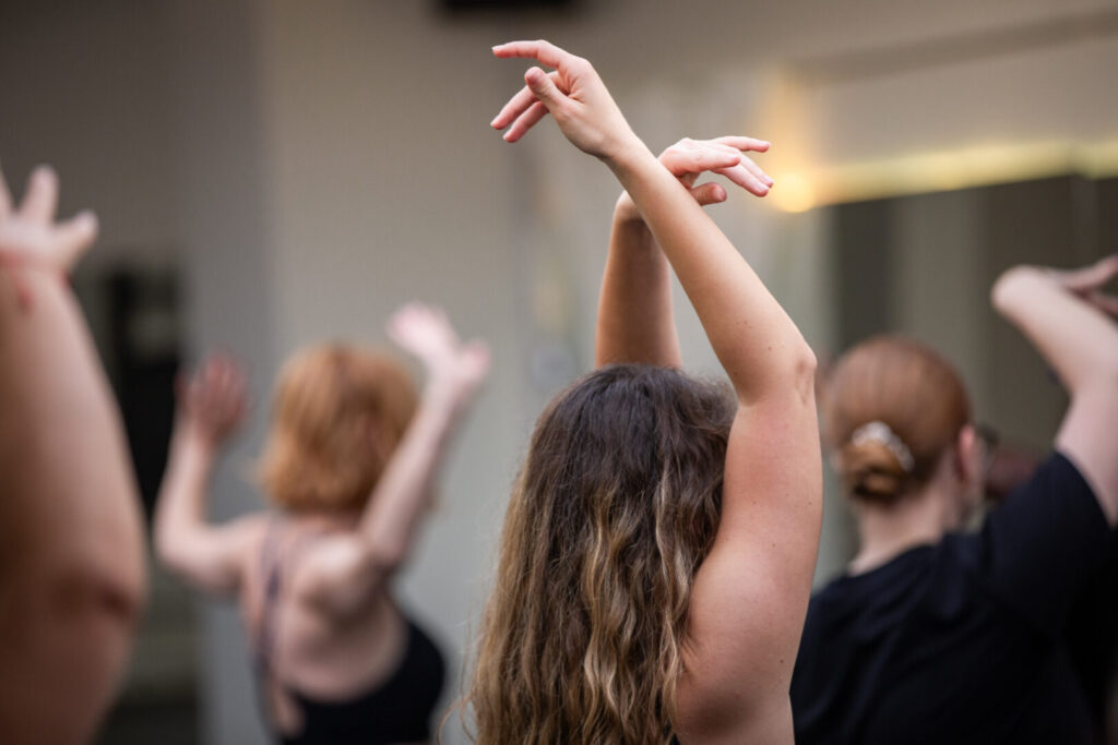Embodied Confidence — Move, Express, Connect