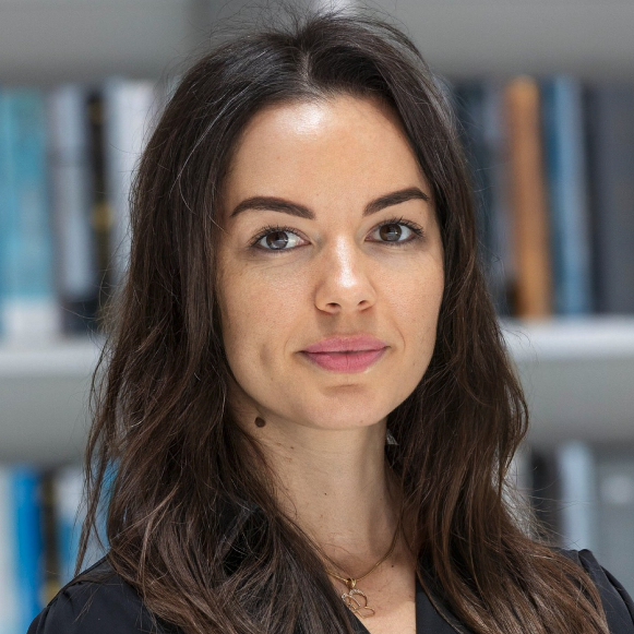 DANIELA NISTOR